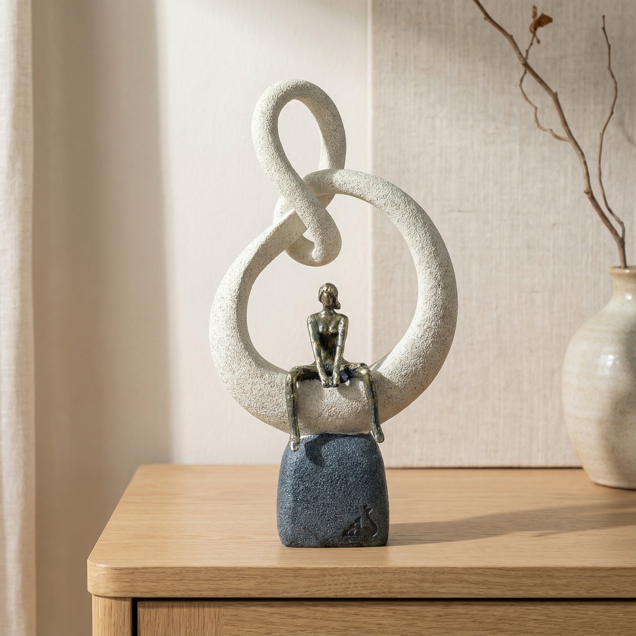 Abstract Figure Sculpture | Set of 1