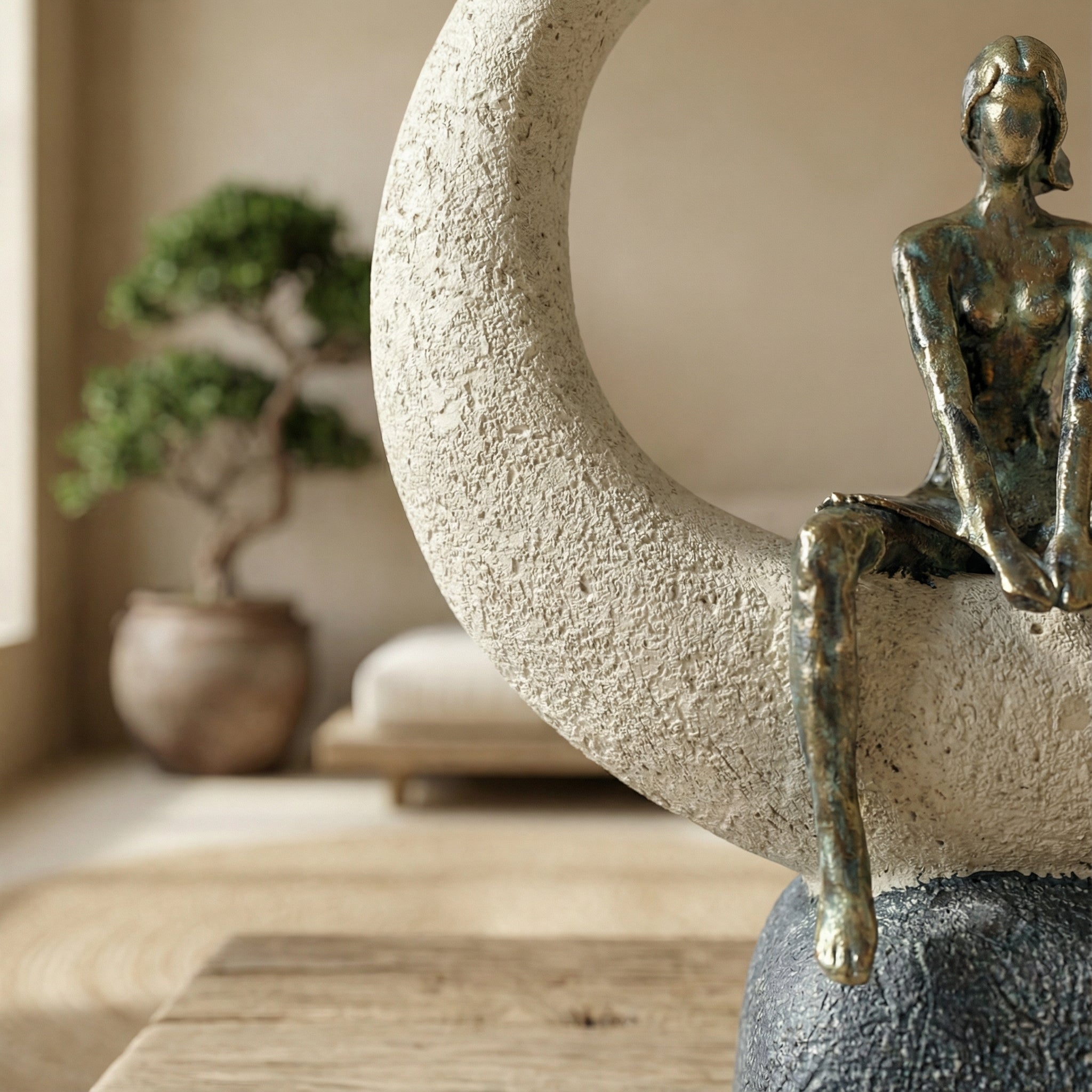 Abstract Figure Sculpture | Set of 1
